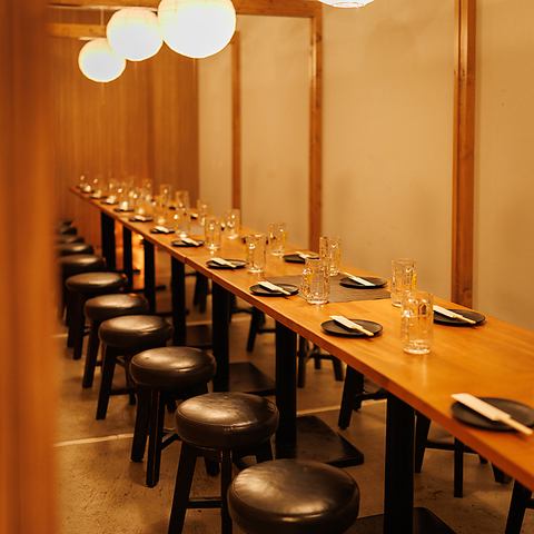 최대 100 명까지 전세 가능! 대인원 연회에 최적인 넓은 공간