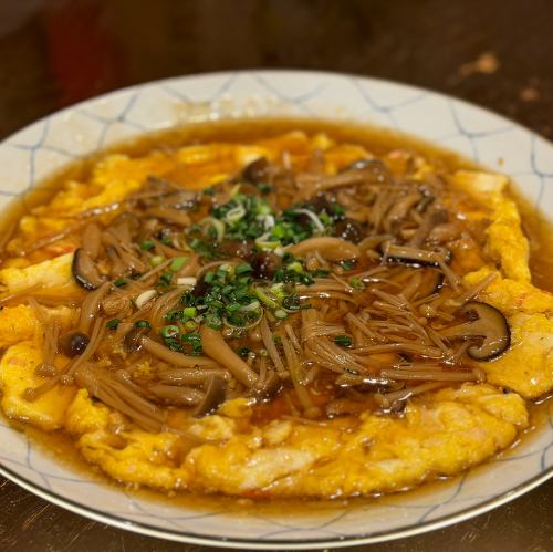 みんなで分けて楽しい名物ジャンボオムレツ【元祖ジャンボオムレツ】