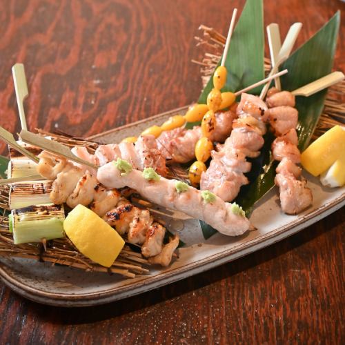 備長炭で焼き上げる本格串料理