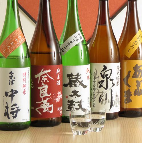 There are famous sake from inside and outside the prefecture!