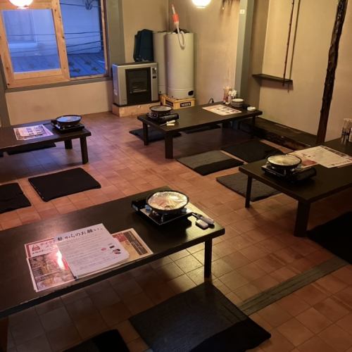 2nd floor tatami room for up to 60 people / store reserved for 80 people