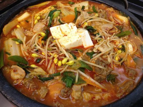 【名物】ぱんちゃんチゲ