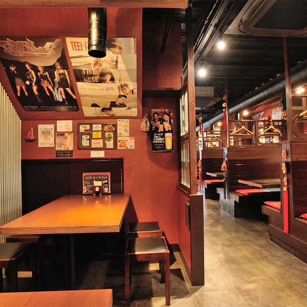 フレンドリーな接客が魅力のお店で、女性同士でも入りやすい雰囲気です。地元の飲み会や会社帰り、忘年会など、各種宴会にぴったり。ワイワイ楽しく盛り上がりながら、美味しい料理とお酒を楽しむことができます。友人や同僚と一緒に、心温まるひとときをお過ごしください。気軽に立ち寄れるお店です。