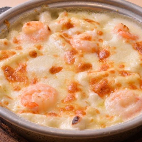 Seafood macaroni gratin from a long-established Western restaurant