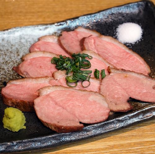 Salt-grilled duck meat