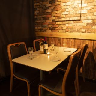 A private room filled with the warmth of wood♪A relaxing private room that can accommodate a variety of situations♪