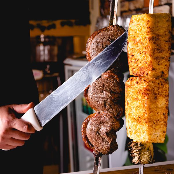 Shinjuku Churrasco store has the highest customer satisfaction ratings! All-you-can-eat exquisite Churrasco and buffet♪