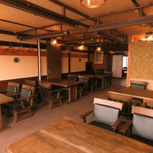 <p>The 2nd floor has been completely renovated !! Each seat is equipped with cushioned chairs so that you will not get tired even if you sit down. Have a blissful time!</p>