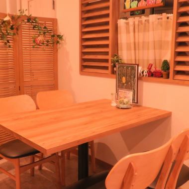 [Mamakai / Women's Association] [Charter] How about a lunch party or a tea party at a stylish locabo cafe in a quiet residential area? You can add a chair.