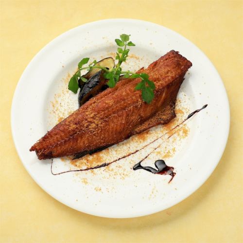 Smoked striped Atka mackerel with dried mullet roe flavor