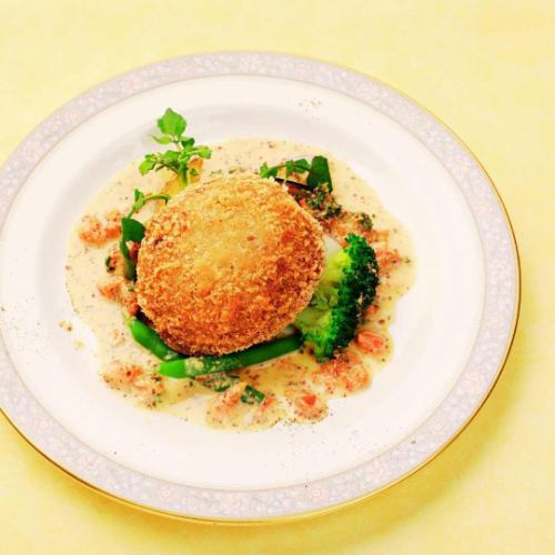 ハムとベーコンのミルフィーユカツ 粒マスタードソース