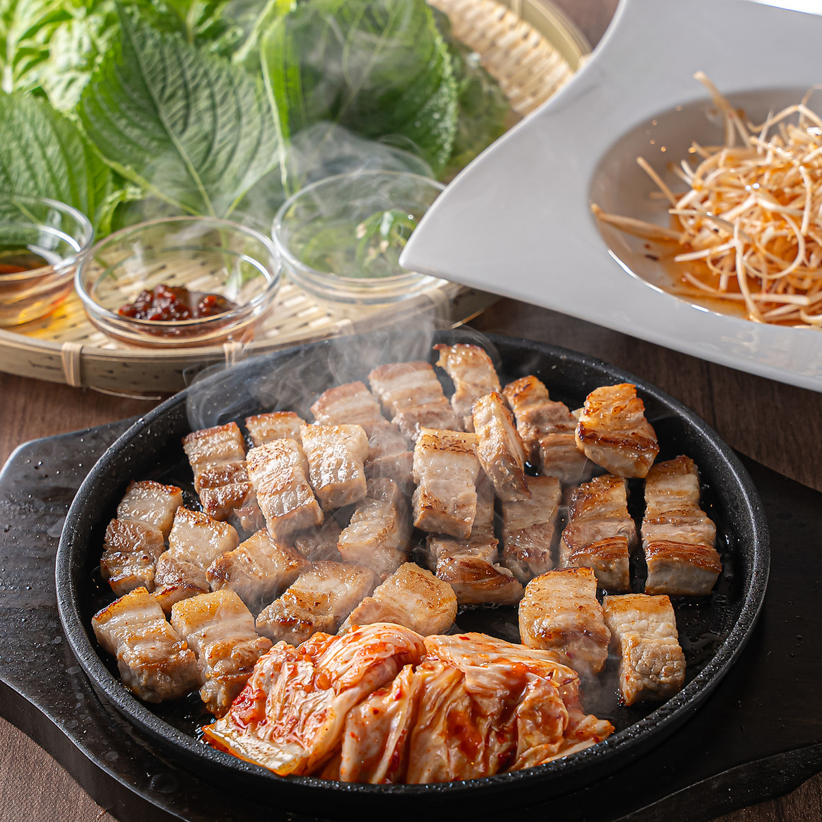 韓国料理 韓日情 難波【公式】