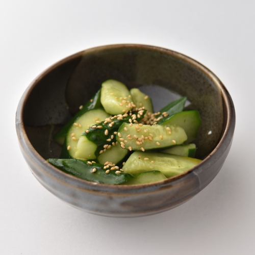 Addictive sesame salt cucumber