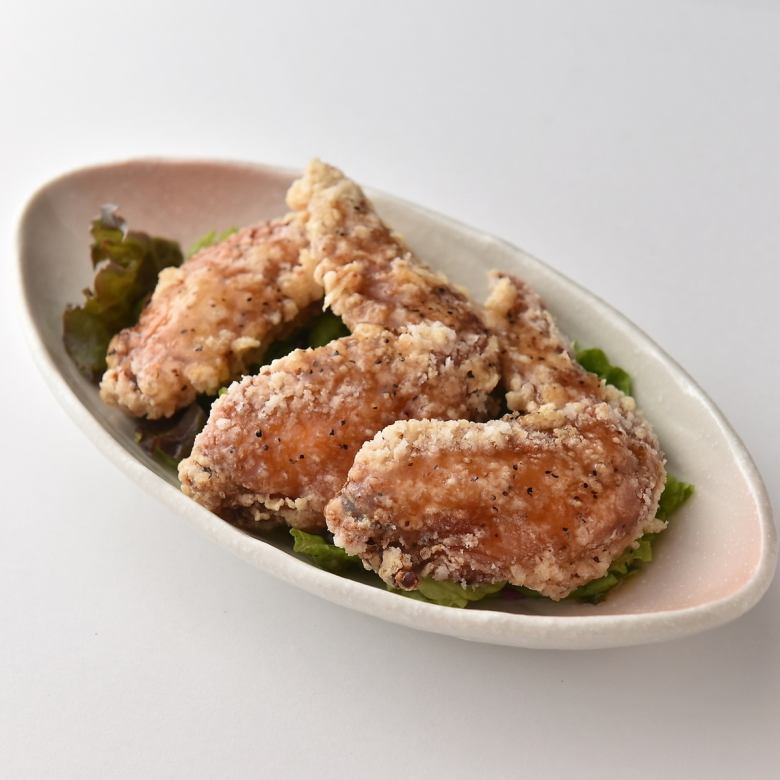 Deep-fried Chicken Wings with Salted Sauce / Chili Pepper / Sansho Pepper