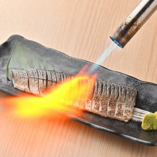 脂の乗った〆鯖のあぶり