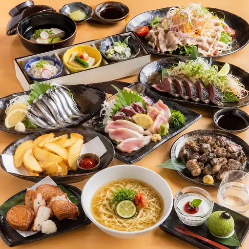 Y [2.5-hour all-you-can-drink included] Enjoy Kuro Satsuma chicken sashimi, charcoal-grilled chicken, and kibinago sashimi ◎ Kagoshima specialty course [5000 yen]