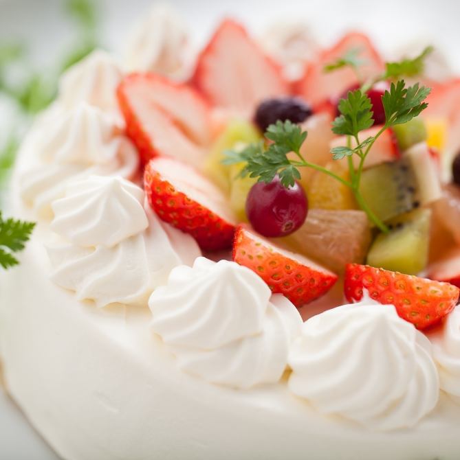 誕生日や記念日に サプライズ演出付き ホールケーキ付き バースデーコース 7品 4400円 イタリアンダイニング ヴィットリア Italian Dining Vittoria 北千住店