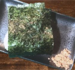 三文鱼蛋黄酱饭团