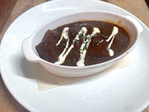 Beef stew (beef tongue stewed with demi-glace)