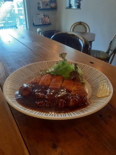 Escalope (thinly sliced pork cutlet with demi-glace sauce)