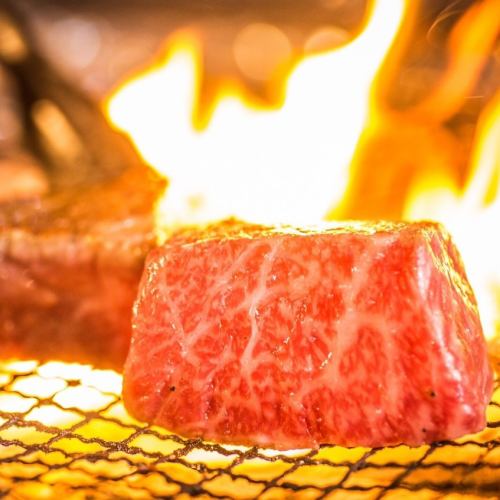 ≪A rare cut that is highly ordered!≫ Made with A5 Kuroge Wagyu beef! BeefMan charcoal-grilled steak from 1,500 yen (100g)