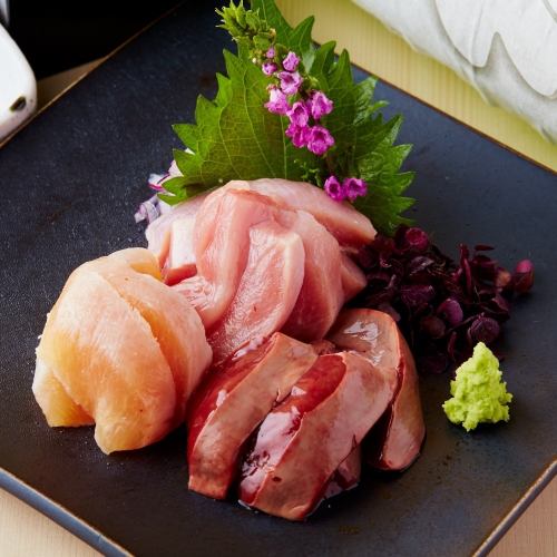 Satsuma free-range chicken sashimi, low-temperature cooked liver sashimi