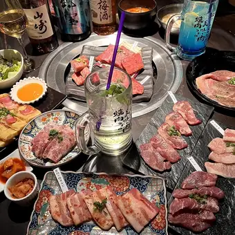 【飲み放題付き】ココロのタンやカルビをお得に食べ比べ★コース13品　5000円