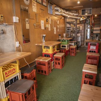 立ち飲みカウンターやテーブル席を備え、幅広いシーンに対応可能です!ぜひ美味しい料理とお酒をお楽しみください!