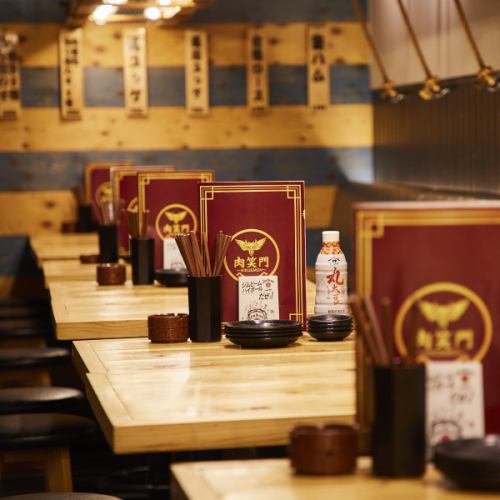 テーブル席は繋げて最大50名様までご案内できます！！貸切宴会などはお気軽にご相談下さい◎