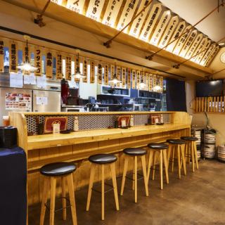 テーブル席は繋げて最大50名様までご案内できます！！貸切宴会などはお気軽にご相談下さい◎