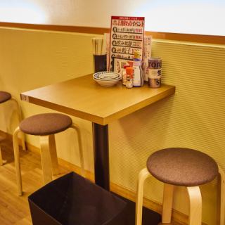 ２名席も豊富にご用意！サク飲みやデートに是非ご利用下さい！