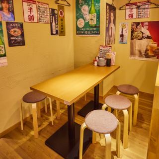 テーブル席は繋げて最大50名様までご案内できます！！貸切宴会などはお気軽にご相談下さい◎