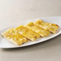 6種チーズのフラムクーヘン <ハーフ>