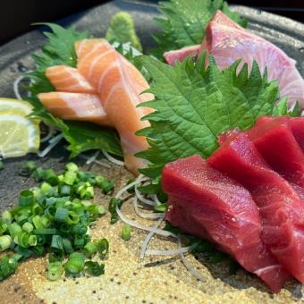 【4,000円（税込）2時間飲み放題付き みどるとんコース】全7品