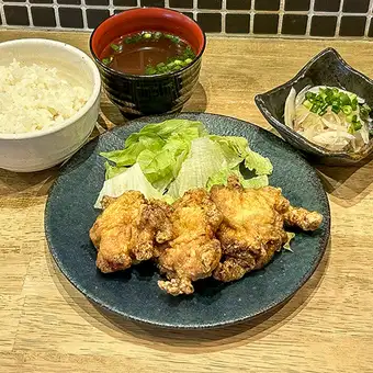 がブ吉からあげ定食