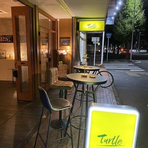 テラス席完備◎普段使いできるバーとしてご活用ください