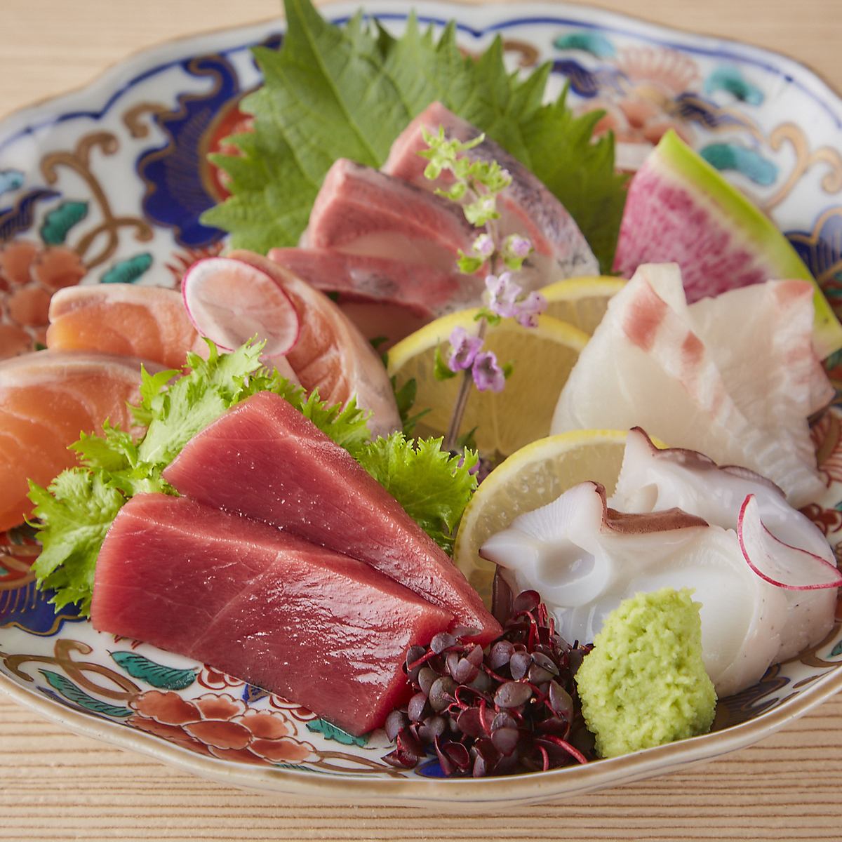 An authentic sushi bar run by a former chef has landed in Hakata for the first time!!