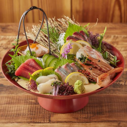 Tsumamu's famous sashimi assortment of 5 kinds, 1 serving