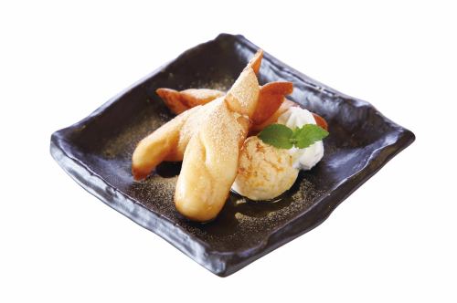 Kinako bread with ice cream