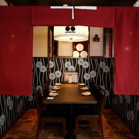 [Table Seating] Please relax and enjoy your time with your family.
