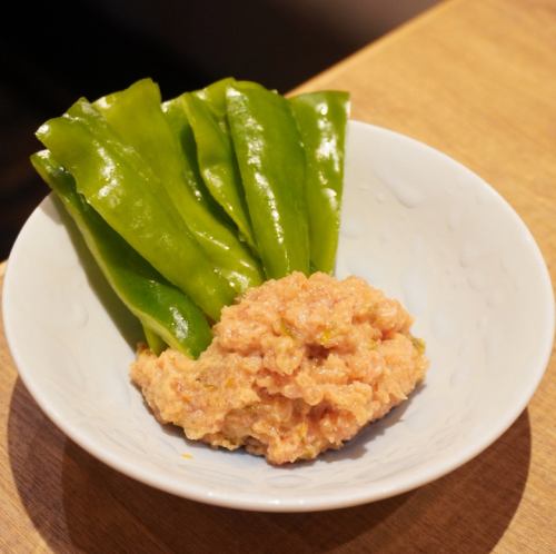 香辣蔥油魚佐酥脆青椒