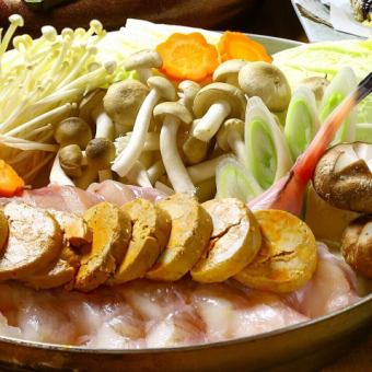 [Year-end party] Seasonal flavors! ★ Luxury course featuring large-cut sashimi delivered directly from the market and rich natural monkfish hotpot, 120 minutes, all-you-can-drink included, 5,000 yen