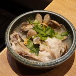 Steamed pufferfish and clams in sake