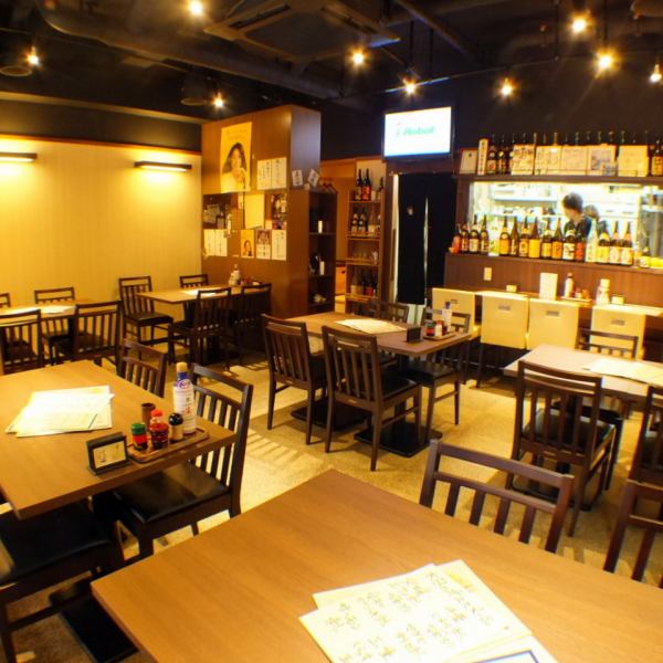 [Total number of seats: 37★] Tables, counters, private tatami rooms♪ Perfect for a variety of usage situations! Anyone can feel free to stop by... The inside of the store is always lively♪ with such an atmosphere! <Kashiwa/Izakaya/Yakitori/All-you-can-drink /Nabe/Year-end party/New Year's party/Private reservation>