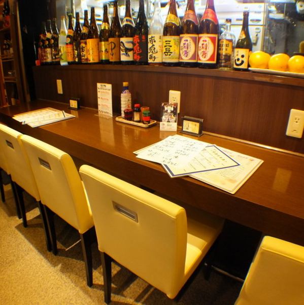 [Counter seats] Feel free to come alone...♪ Also popular with couples ☆ <Kashiwa/Izakaya/Yakitori/All-you-can-drink/Nabe/Year-end party/New Year's party/Private]