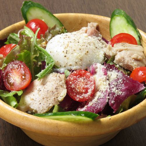 Caesar salad with chicken and half-boiled egg Regular