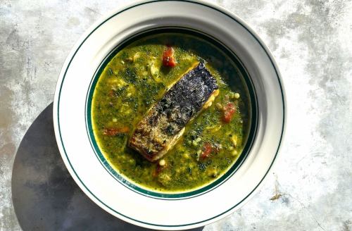 Aqua pazza 配上精緻的鯖魚和蛤蜊穀物意大利麵