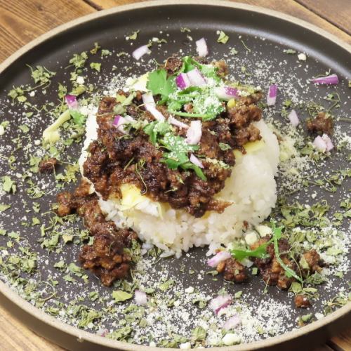 パクチーとチーズのキーマカレー