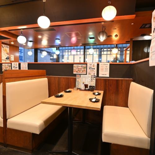 [Table seats] You can enjoy your meal while relaxing ☆ Perfect for a variety of occasions such as group parties, drinking parties, girls' nights out, birthday parties, etc. ♪