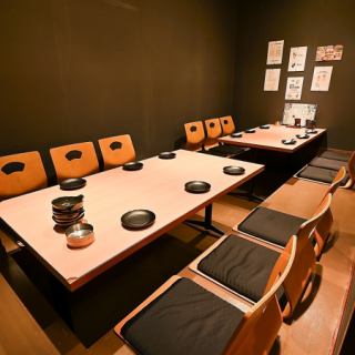 [Private room with kotatsu seating for 10 or more people] For a small drinking party or girls' night out◎With a calm atmosphere, you can enjoy a private space without worrying about those around you!